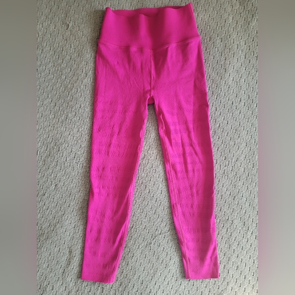 Fabletics Bundle - Picture 3 of 9